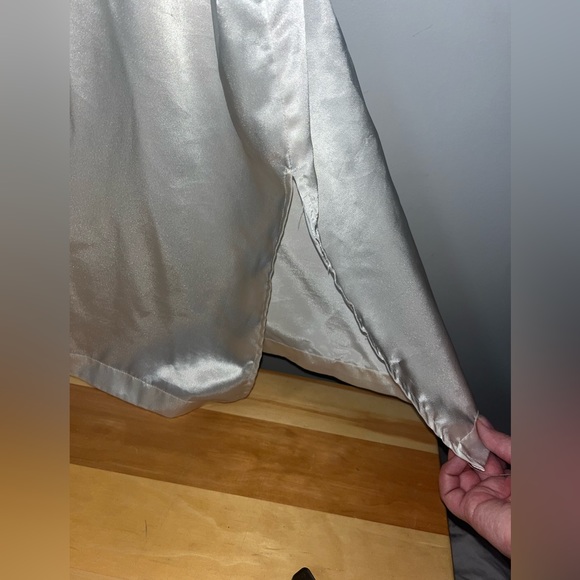 Victorias Secret Gold Label Robe - Picture 3 of 6